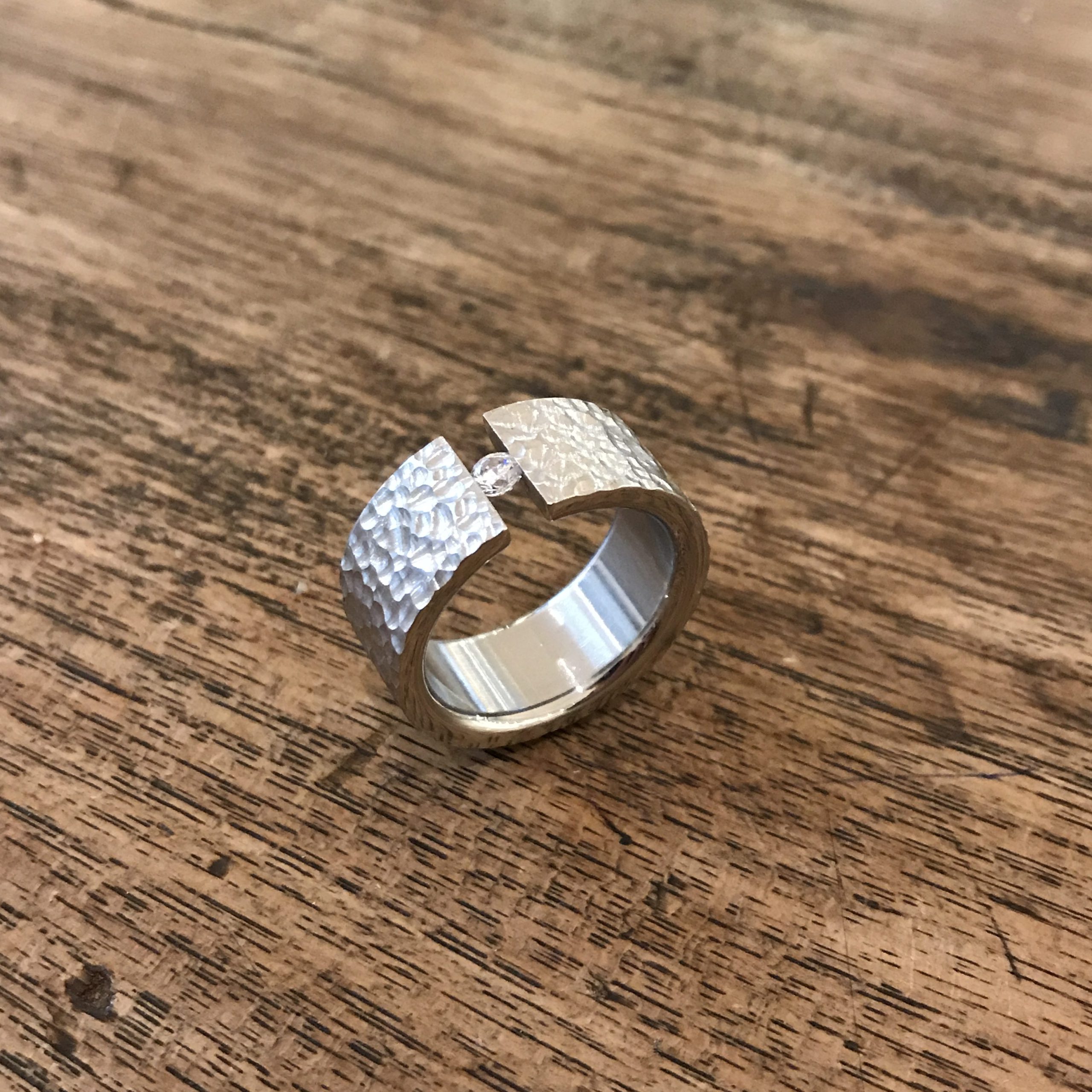 Intention ring met briljant geslepen diamant